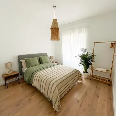 Lovely In The With Terrace Apartamento *